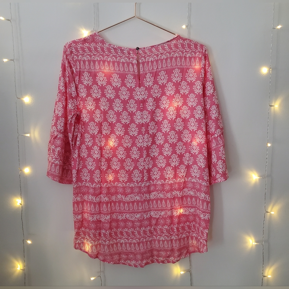 NWT Karissa and Me Coral and White Floral Tunic Blouse in Medium - Picture 4 of 4